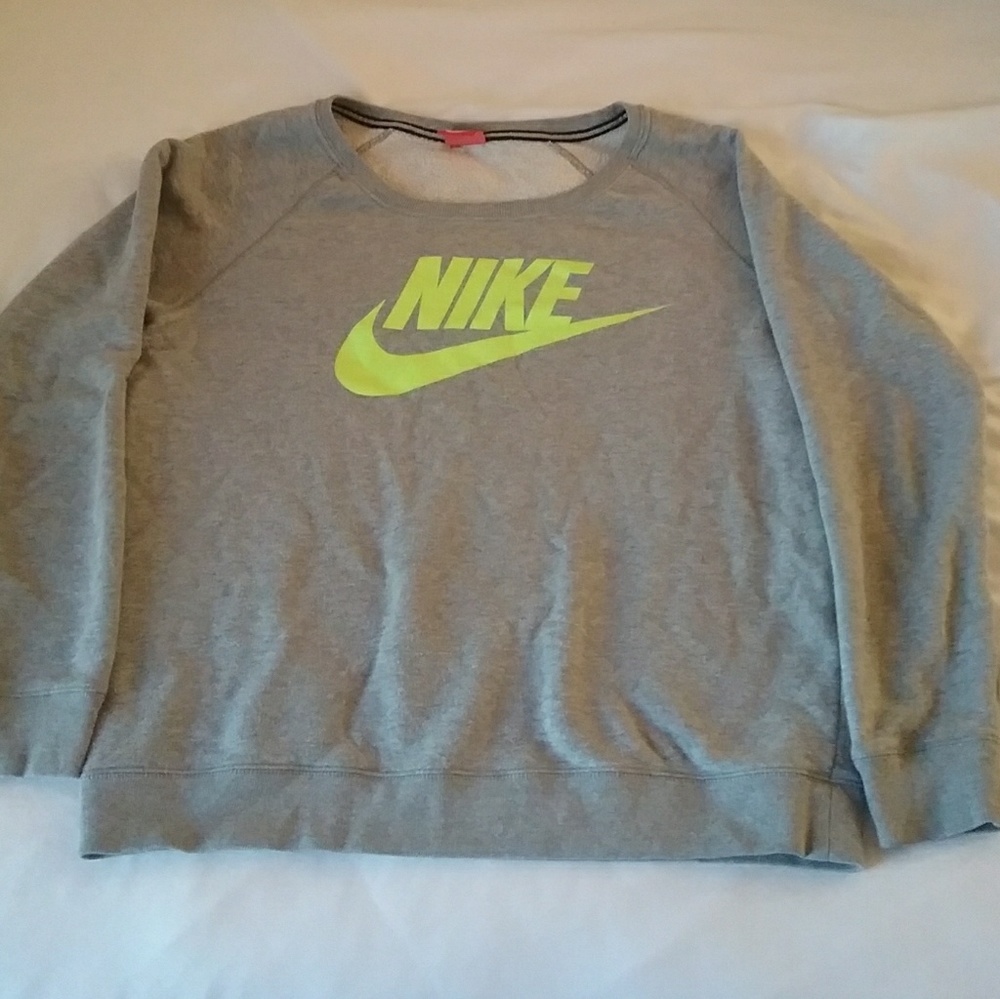 Nike sweater